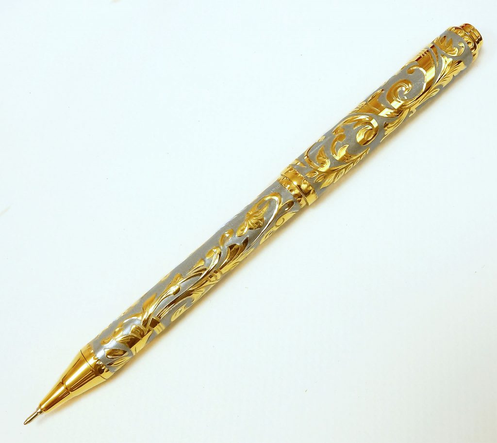 Подарочная ручка "Дорогая"