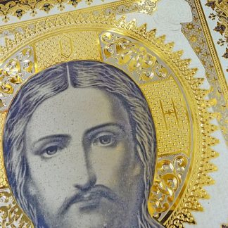 Икона Иисуса Христа в киоте